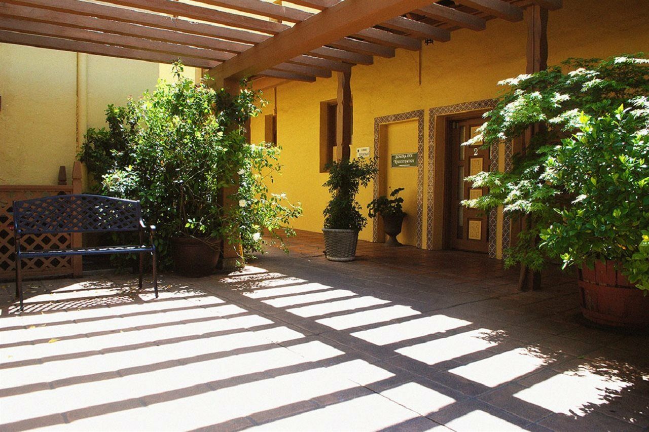Historic Sonora Inn Exterior photo